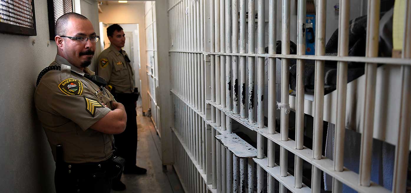 Do cell phone jammers in prisons matter?